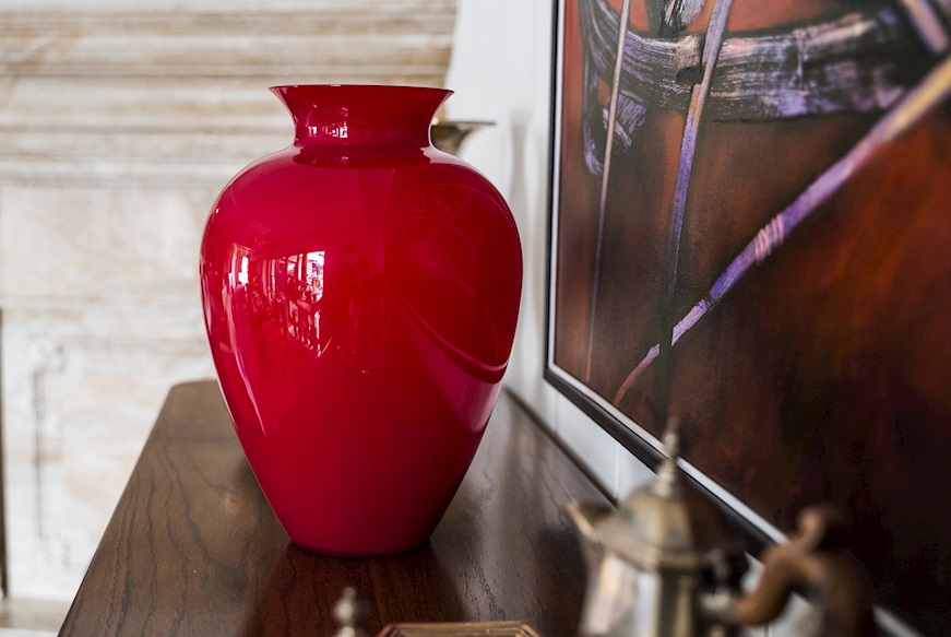Vase Labuan Murano glass red milk white Venini