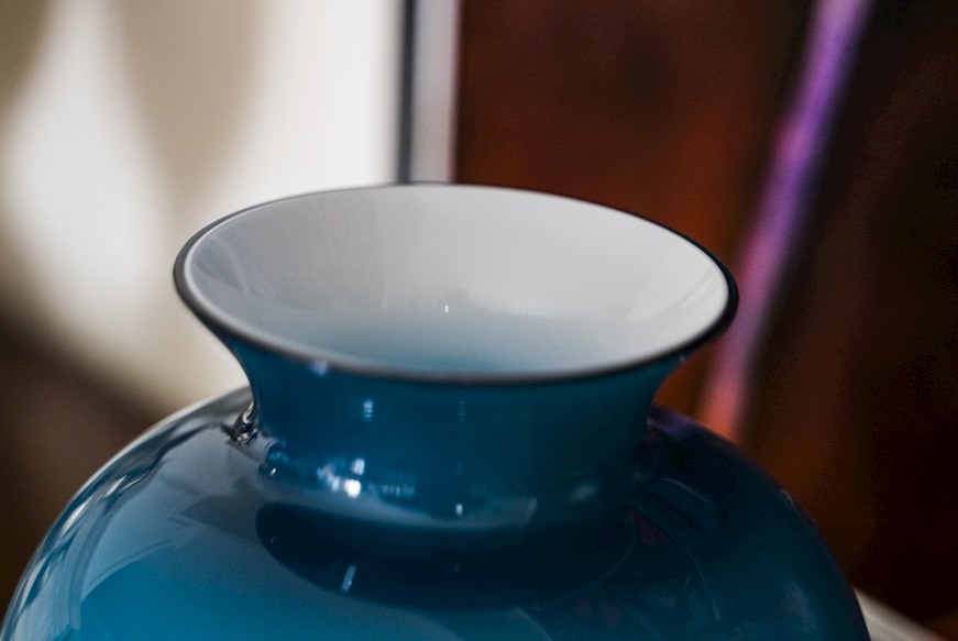 Vaso Labuan vetro di Murano orizzonte e lattimo Venini