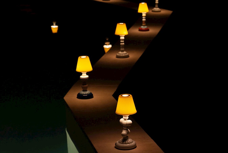 Lampada da Tavolo Firefly Cactus porcellana Autunno Dorato Lladro'
