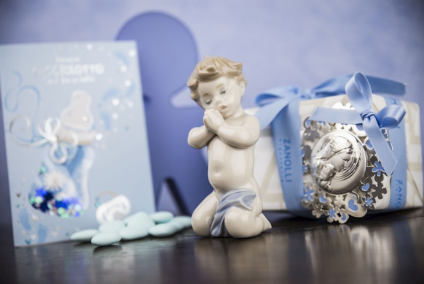 Bimbo che prega porcellana Lladro'