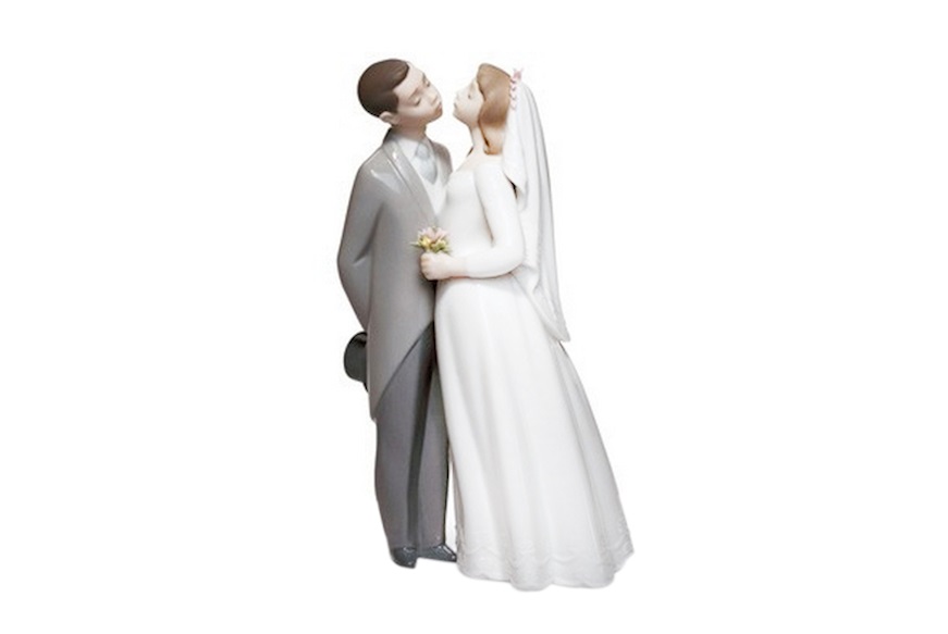 A kiss to remember porcelain Lladro'