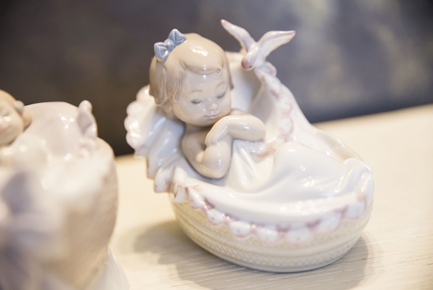 Comforting dreams porcelain Lladro'
