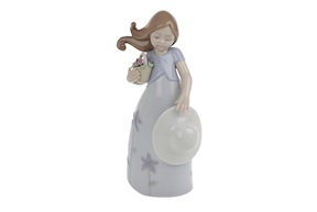 Little violet porcelain Lladro'