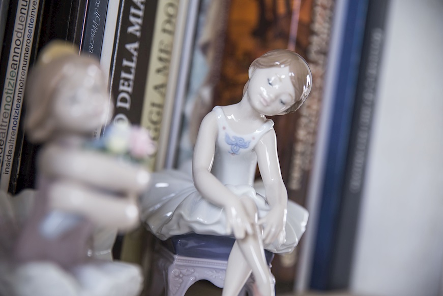 Little ballerina I porcelain Lladro'