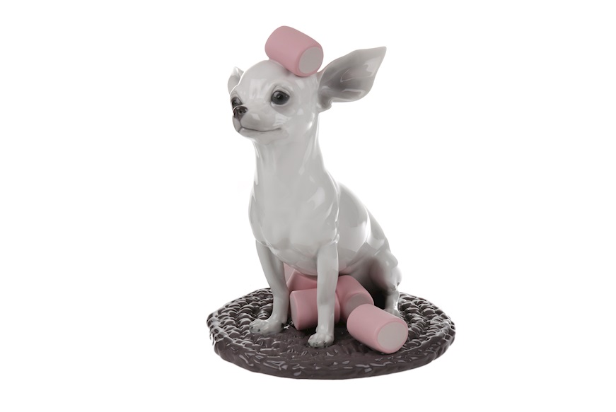 Chihuahua with marshmallows porcelain Lladro'