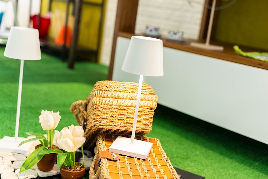 Poldina mini shop table lamp