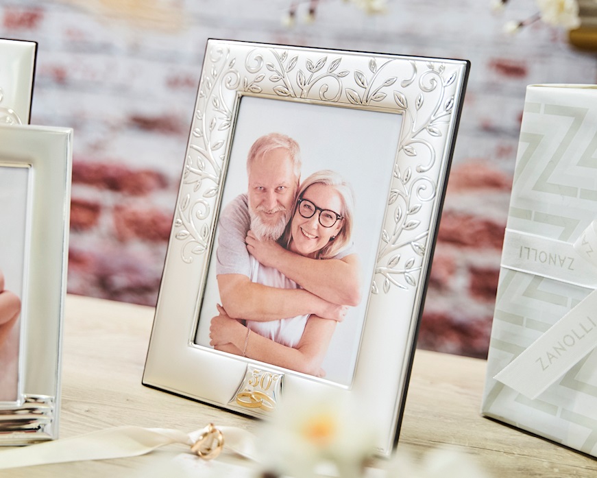 Haysom Interiors Cornice Per 50° Anniversario – Doppia Foto Con Anelli Argento, Beige Chiaro, Per Foto Nozze E 50 Anni Dopo