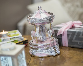 Music box Horses carousel pink Selezione Zanolli