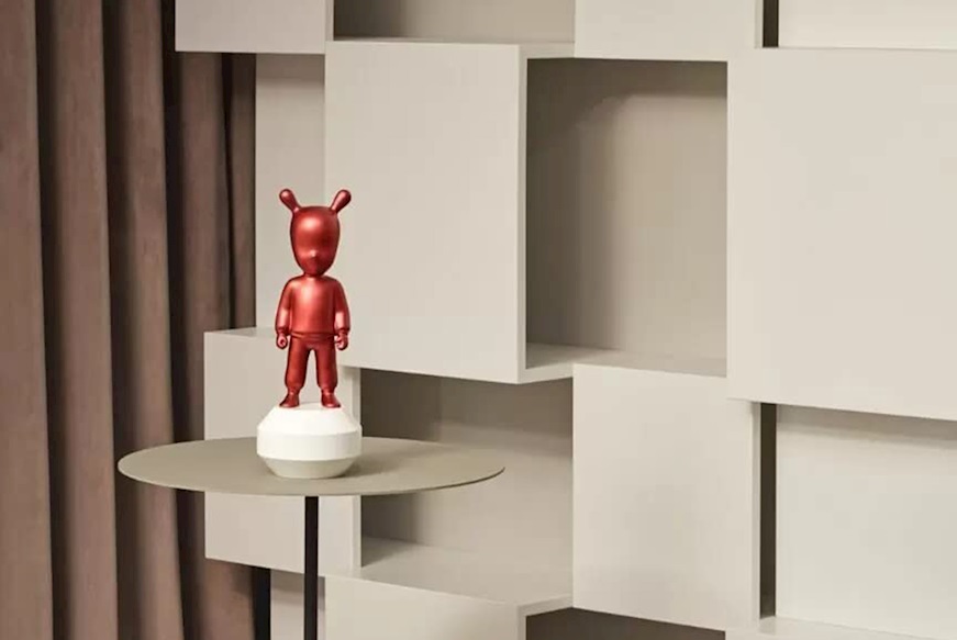 The Metallic Red Guest porcelain Lladro'