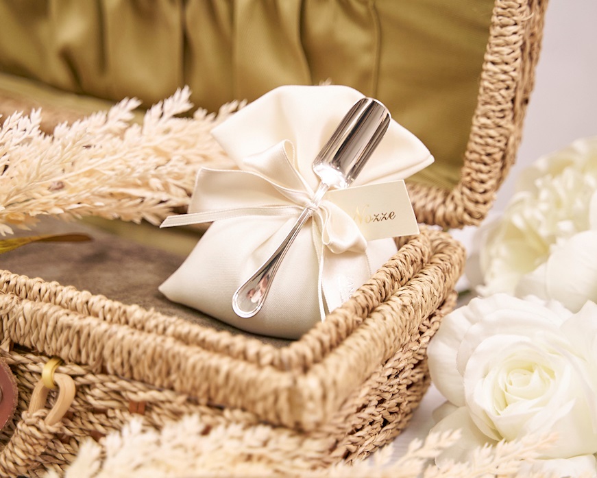 Cucchiaino da zucchero alpacca argentata in stile Inglese con sacchetto portaconfetti Selezione Zanolli