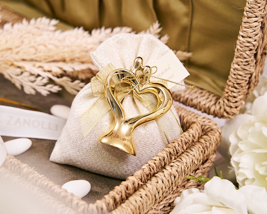 Couple Statue small golden heart with sugared almonds Selezione Zanolli