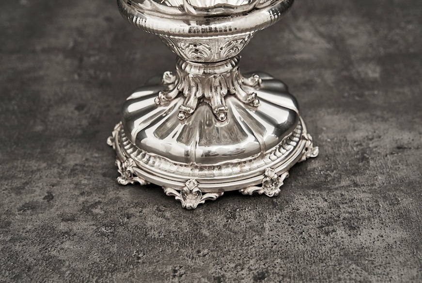 Vaso argento 1927 grammi con due putti e decorazione foglie usato ricondizionato Zanolli Vintage