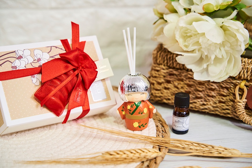 Fragrance diffuser Kokeshi with sugared almonds Selezione Zanolli