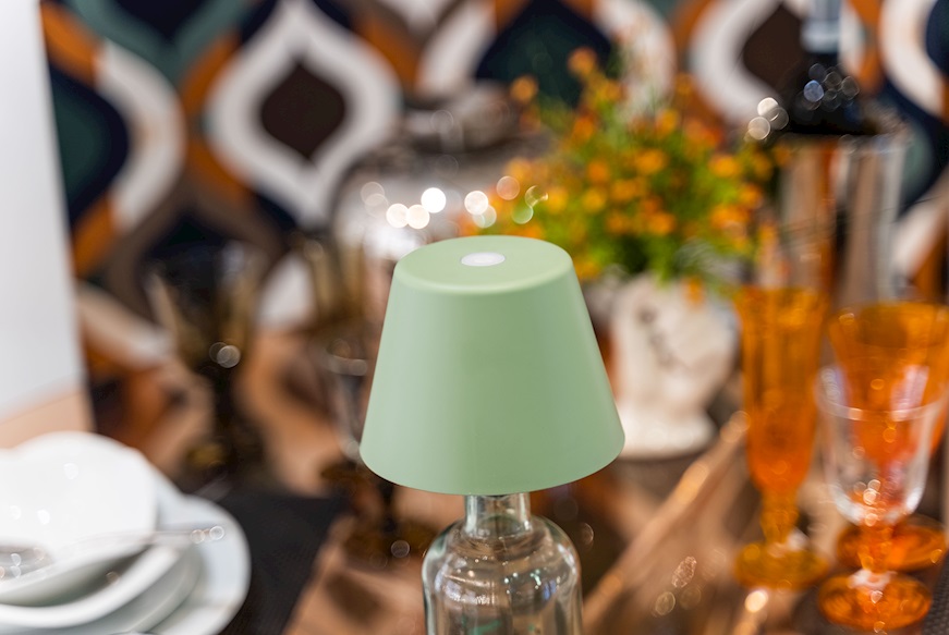 Lamp Top with green hat Sompex