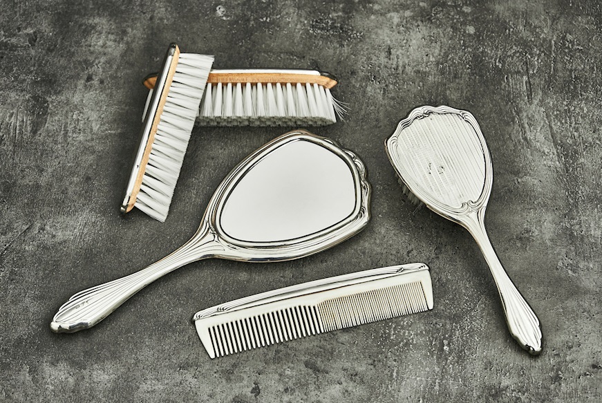Set da toilette argento 160 grammi con decorazione guillochè 5 pezzi usato ricondizionato Zanolli Vintage