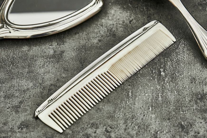 Set da toilette argento 160 grammi con decorazione guillochè 5 pezzi usato ricondizionato Zanolli Vintage