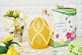 Idea regalo Pasqua Uovo luminoso decorato giallo con luce LED Selezione Zanolli