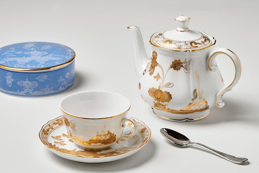 Tea saucer Oriente Italiano Aurum porcelain Richard Ginori