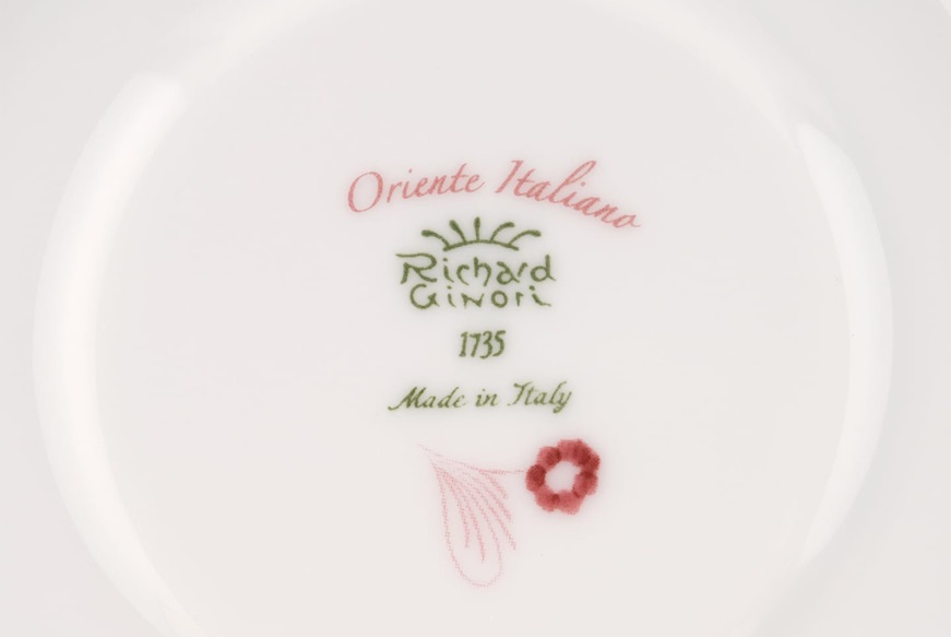 Tea saucer Oriente Italiano Vermigl porcelain Richard Ginori