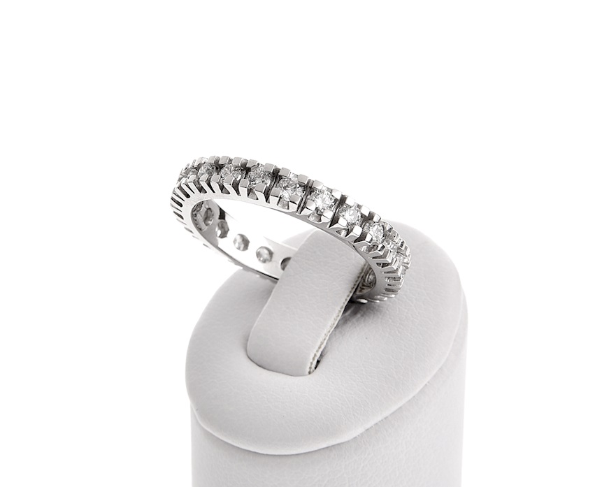 Selezione Zanolli Anello Eternity oro 750‰ con diamanti Acquista