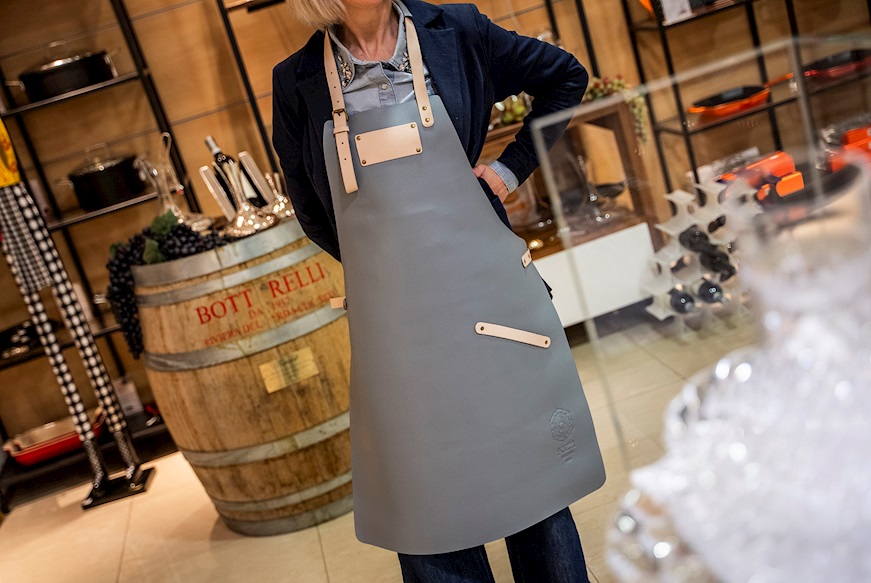 Grembiule Chef Elegance pelle grigia Pozzi Milano