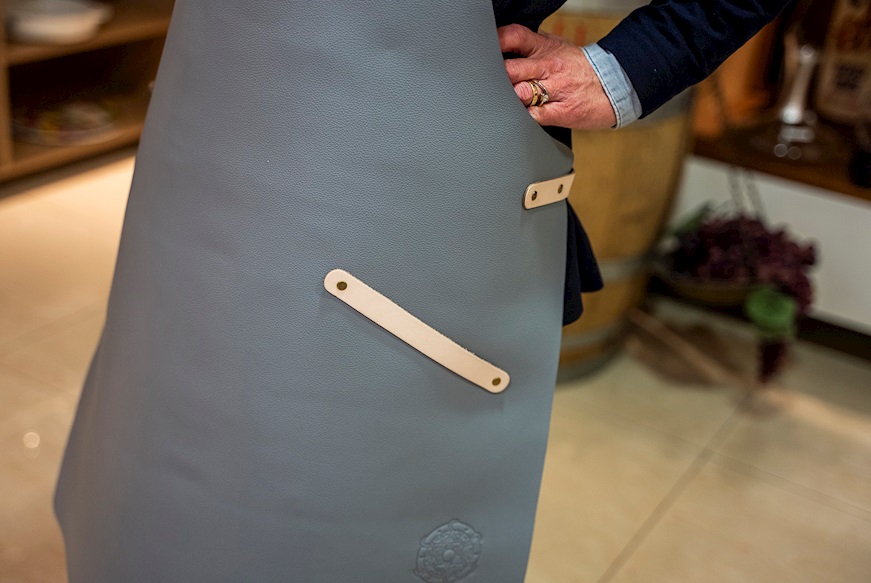 Grembiule Chef Elegance pelle grigia Pozzi Milano