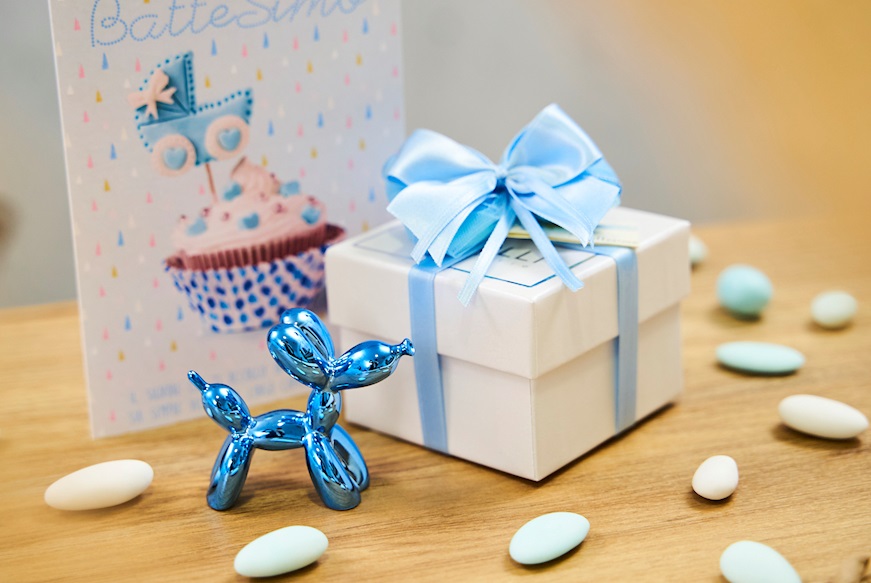 Cane palloncino azzurro con fiocco portaconfetti Selezione Zanolli