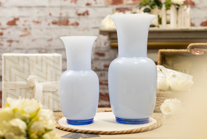 Vaso Opalino vetro di Murano iceberg e lattimo Venini