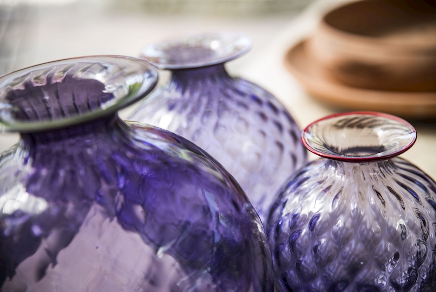 Vase Monofiore Balloton Murano glass indigo with red ring Venini