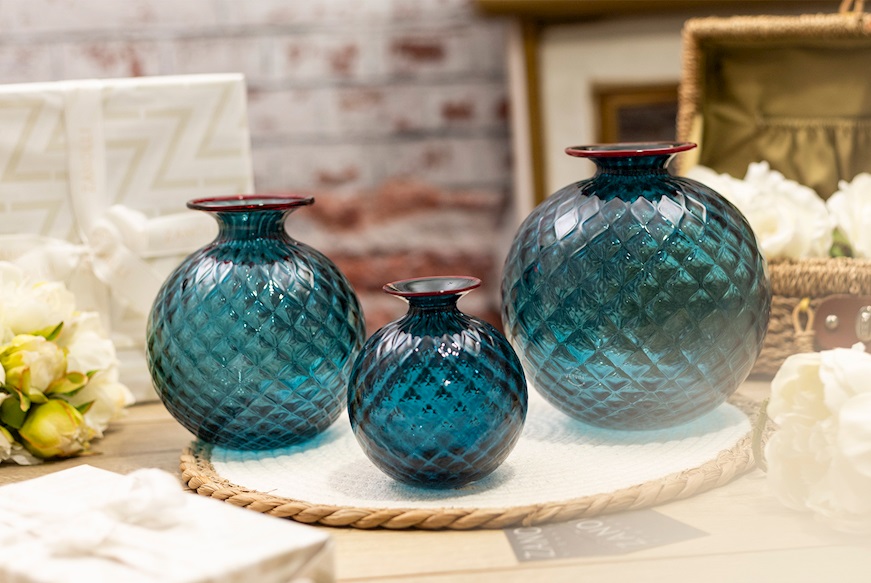 Vaso Monofiore Balloton vetro di Murano orizzonte con filo rosso Venini
