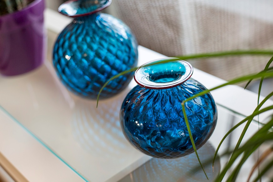 Vaso Monofiore Balloton vetro di Murano orizzonte con filo rosso Venini