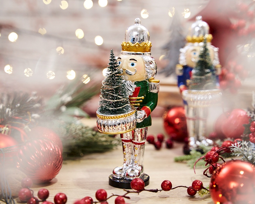 Idea regalo Natale Soldatino con albero di Natale verde con luce LED Selezione Zanolli