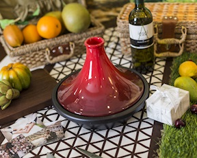 Tajine cast iron cerise Le Creuset