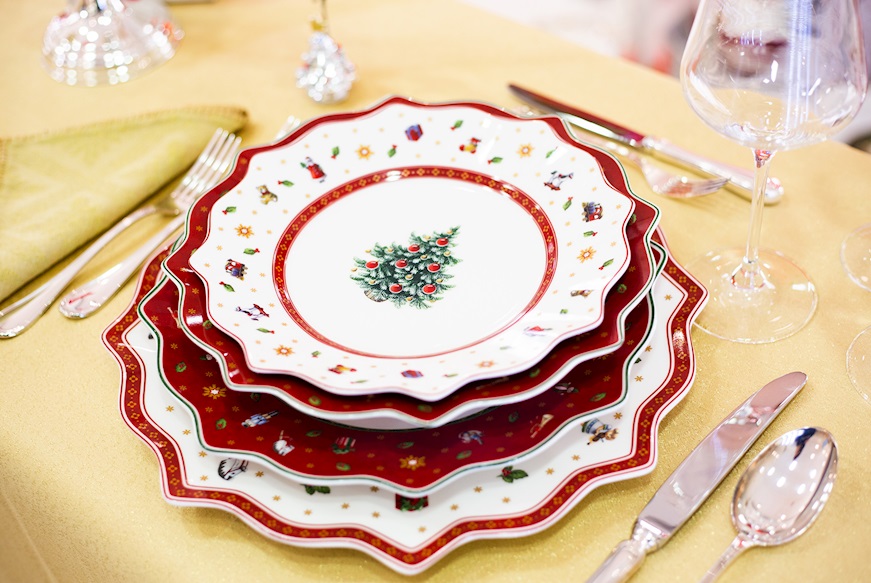 Idea regalo Natale Piatto frutta Toy's Delight porcellana Rosso Villeroy & Boch