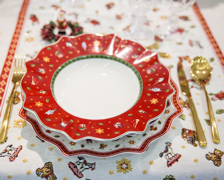 Idea regalo Natale Piatto fondo Toy's Delight porcellana rosso Villeroy & Boch