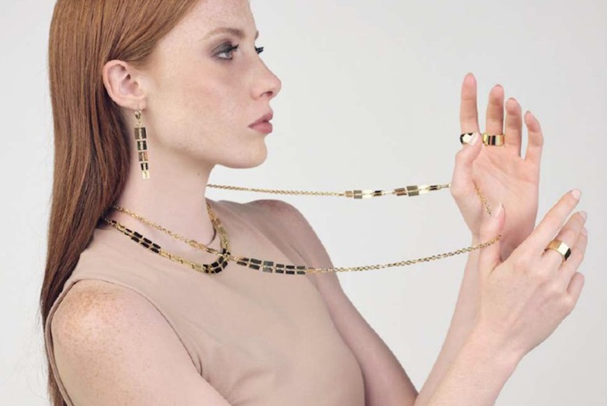 Collana lunga Lux in bronzo dorato Unoaerre