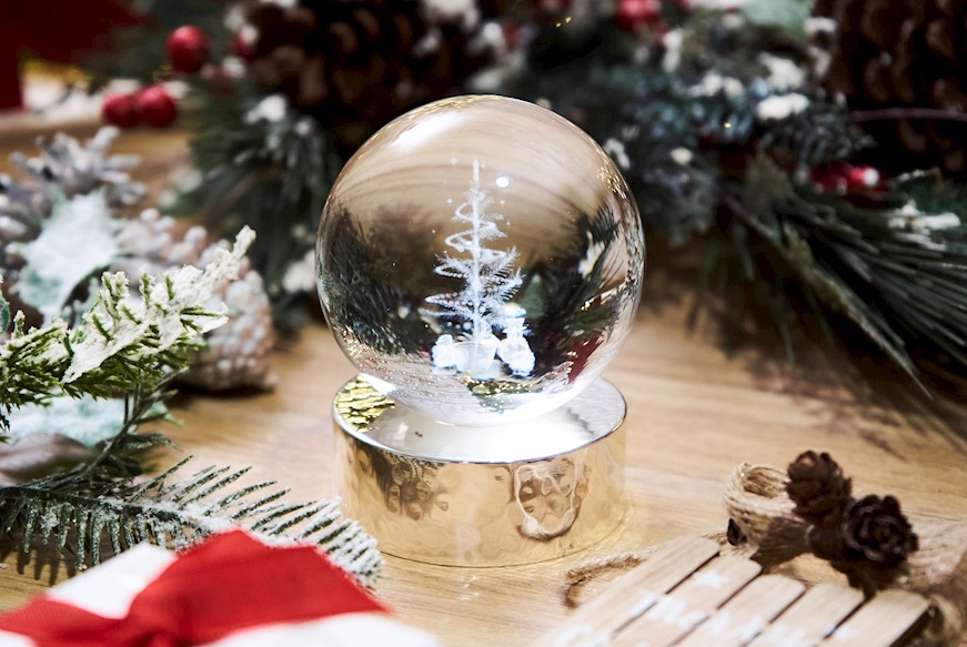 Sfera di cristallo Albero con incisione laser 3D e base in argento lucido Selezione Zanolli