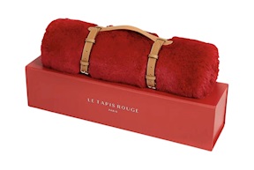 Le Tapis Rouge burgundy Guess