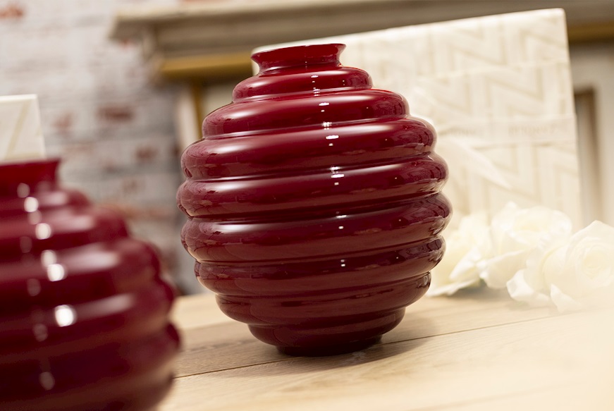 Vaso Decò vetro di Murano rosso sangue di bue Venini