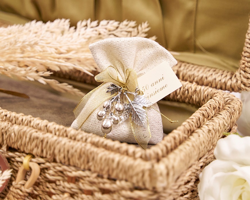 Bomboniera Uva regina argento piccola con sacchetto portaconfetti Selezione Zanolli