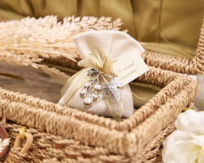 Queen grapes silver small with sugared almonds Selezione Zanolli