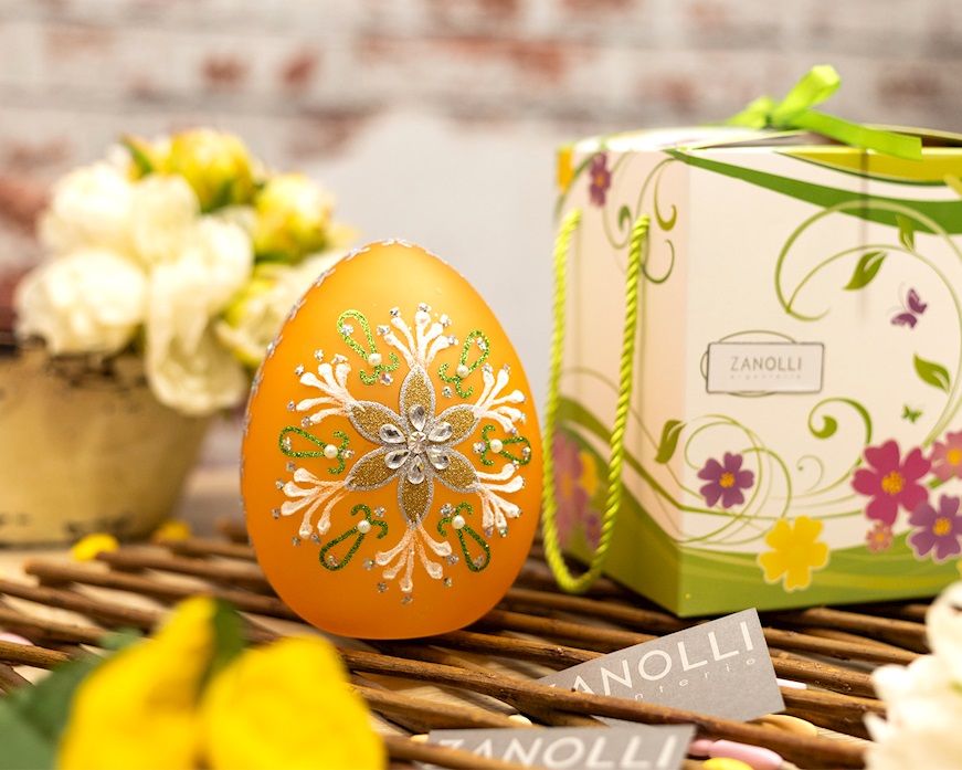 Idea regalo Pasqua Uovo luminoso decorato arancio con luce LED Selezione Zanolli