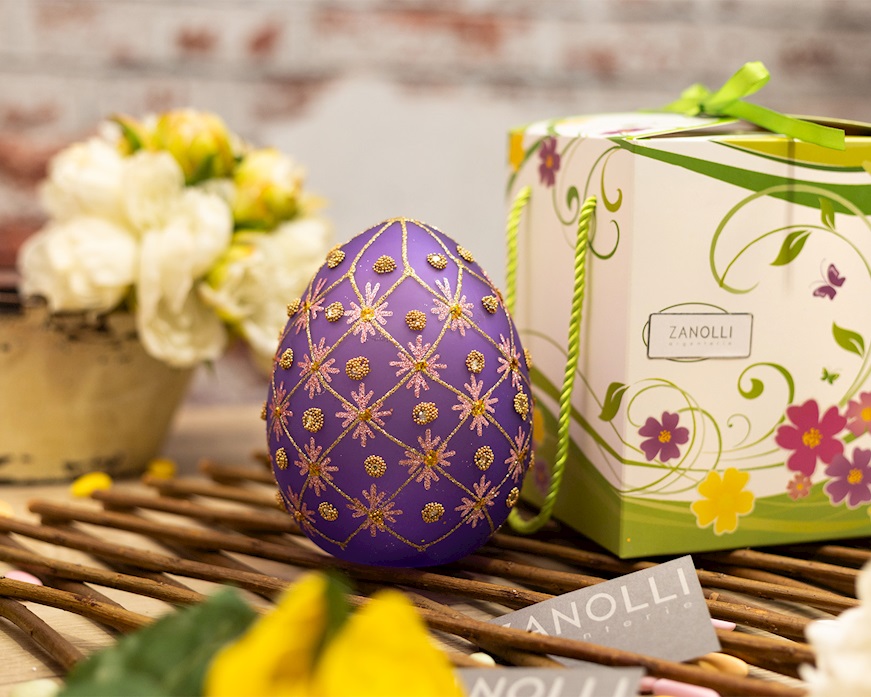 Idea regalo Pasqua Uovo luminoso decorato viola con luce LED Selezione Zanolli