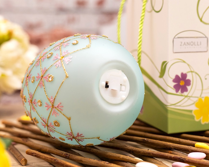 Idea regalo Pasqua Uovo luminoso decorato azzurro con luce LED Selezione Zanolli