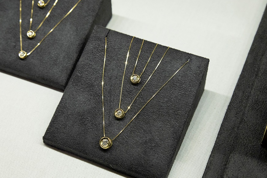 Collana oro 750‰ con diamante cipollina Selezione Zanolli