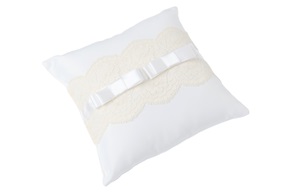 Cuscino portafedi cady valencienne bianco con pizzo ecru Selezione Zanolli