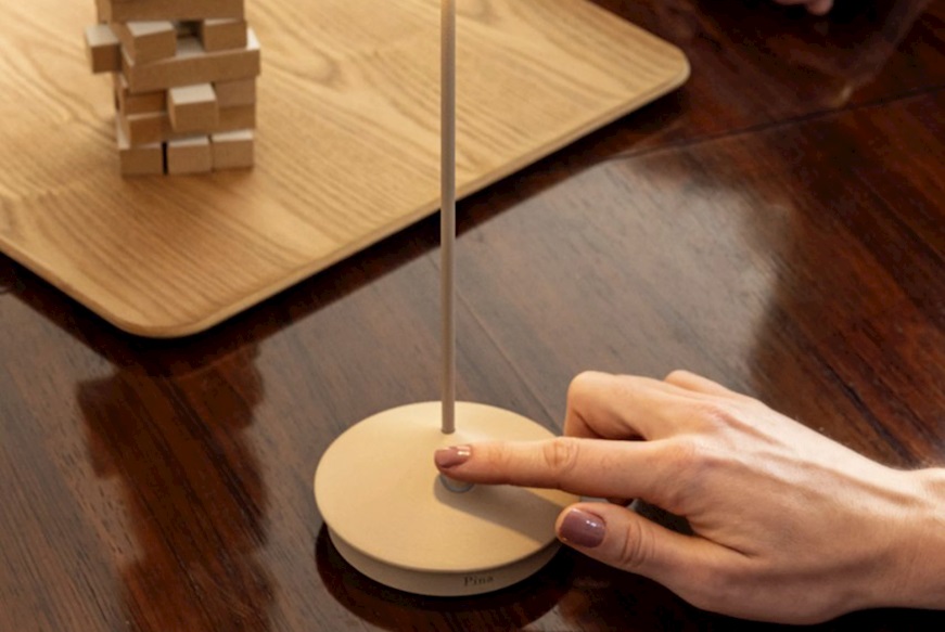 Lampada da tavolo Pina Sabbia Zafferano