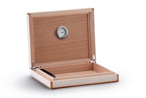 Humidor in legno bianco Pozzi Milano