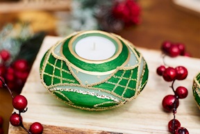 Christmas gift LED candle holder with green T-Light Selezione Zanolli
