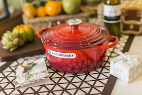 Cocotte rotonda Evolution ghisa ciliegia Le Creuset